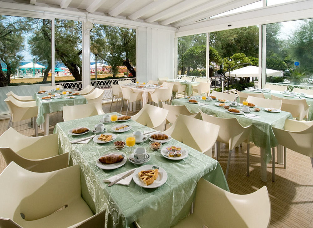 Hotel Majestic Senigallia Zewnętrze zdjęcie